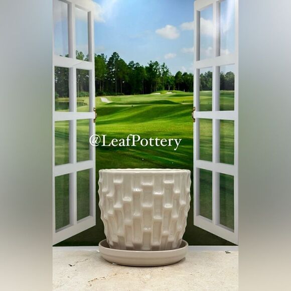 Monad Beige Ceramic Planter Pot with Saucer Attached - Picture 1 of 9